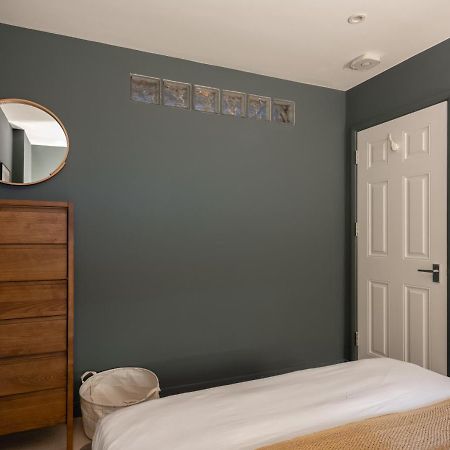 The Heart Of Shepherds Bush - Modern 2Bdr Apartment With Garden London Ngoại thất bức ảnh